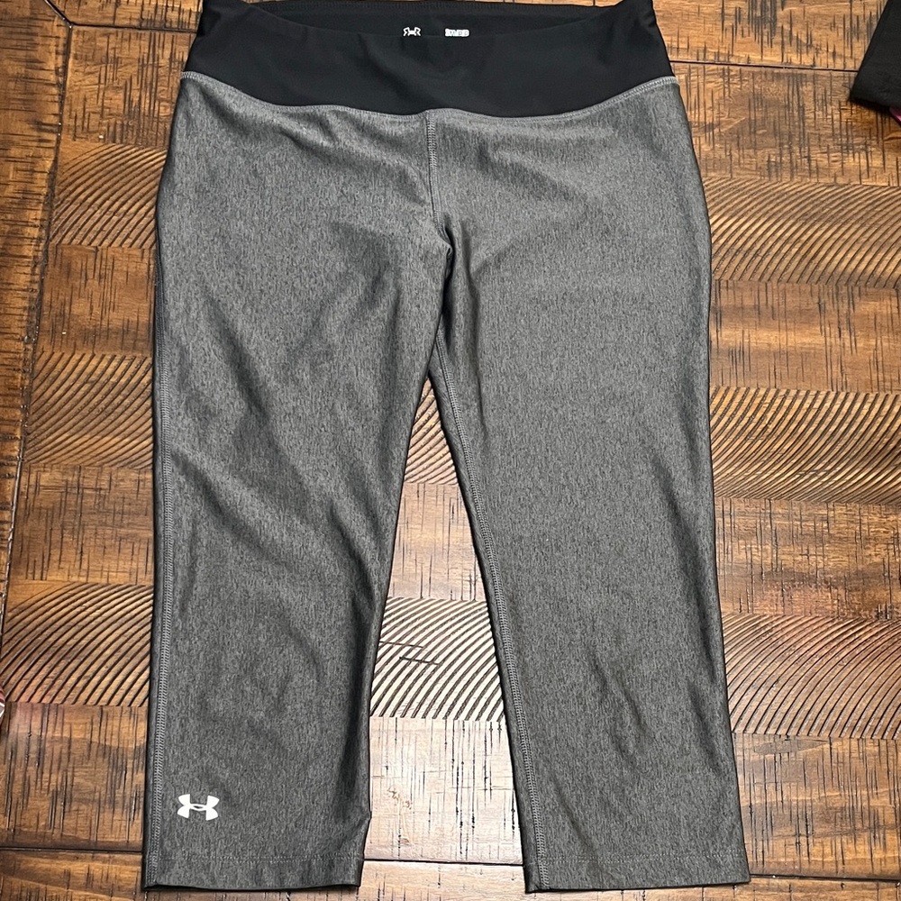 Under Armour Heather Gray and Black Capris